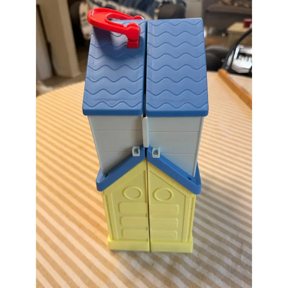 CoComelon Deluxe Family House Playset Musical Toy